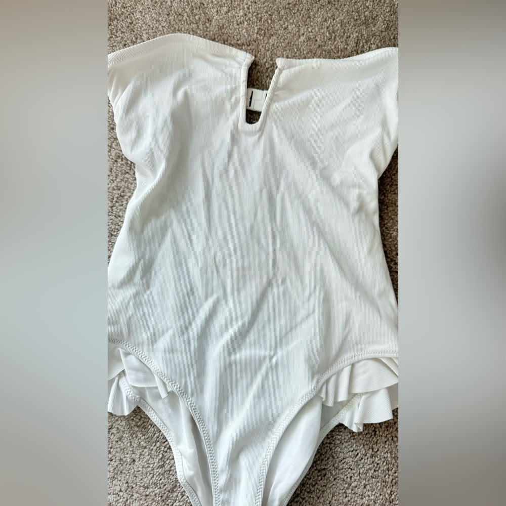 Zara Limited Edition Ruffle Pattern Strapless Bod… - image 8